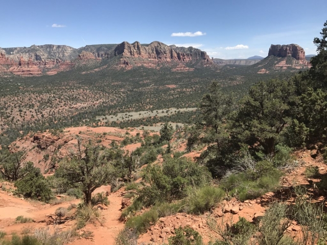 More dramatic views from the higher elevation. Sedona, AZ - 2017.04.28